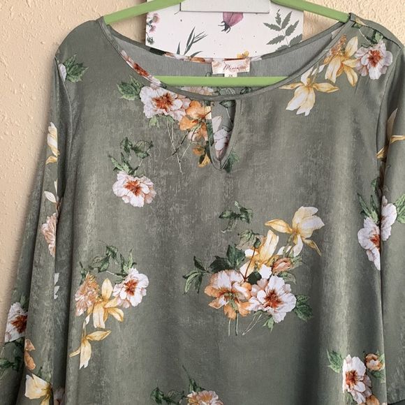 5 for 35$ Miola adorable print tunic - Picture 3 of 10